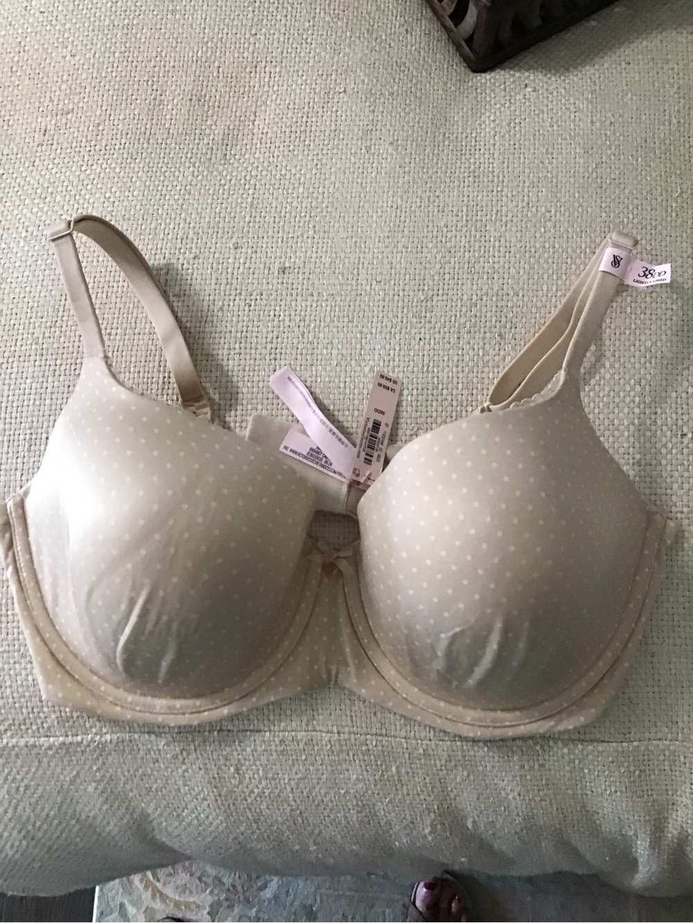 Victoria's Secret Cream Polka Dot T-Shirt Bra